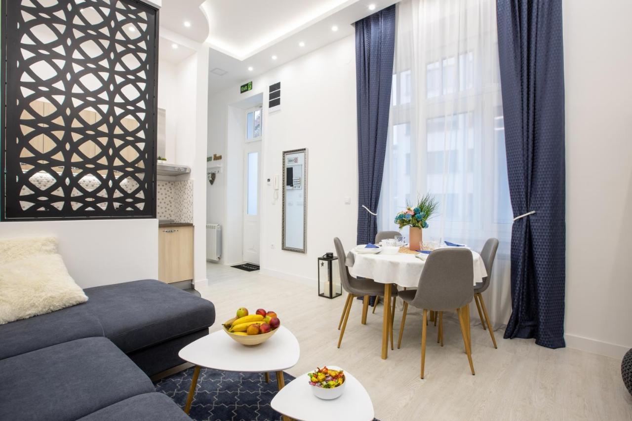 Theatre Square Apartments 노비사드 외부 사진